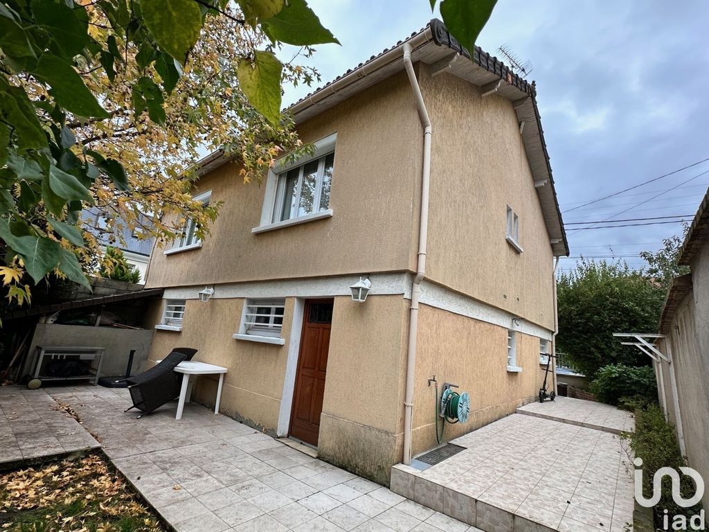 Achat maison à vendre 4 chambres 143 m² - Champigny-sur-Marne