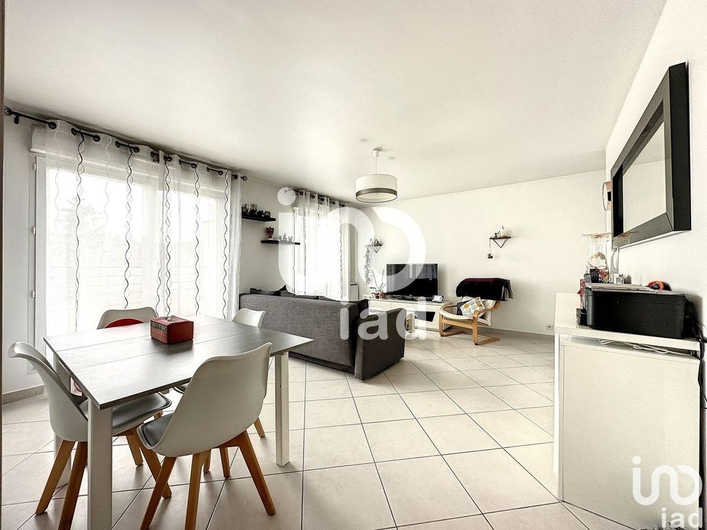 Achat appartement à vendre 3 pièces 65 m² - Pontault-Combault