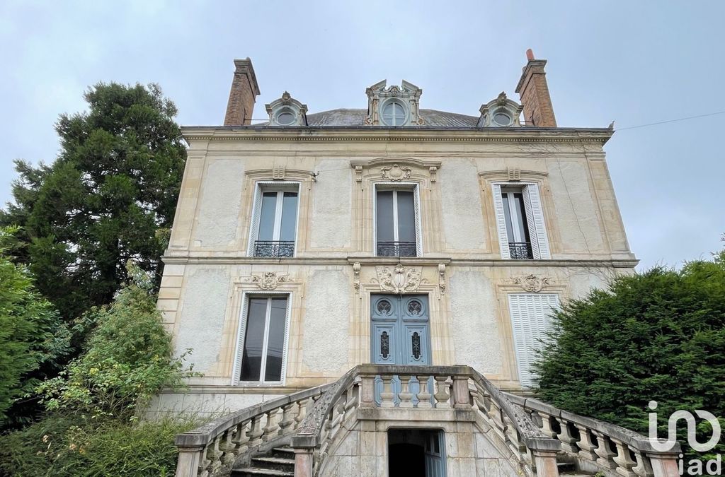 Achat maison à vendre 8 chambres 335 m² - Saint-Jean-de-Braye