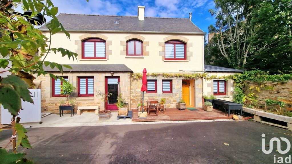 Achat maison à vendre 2 chambres 93 m² - Guingamp