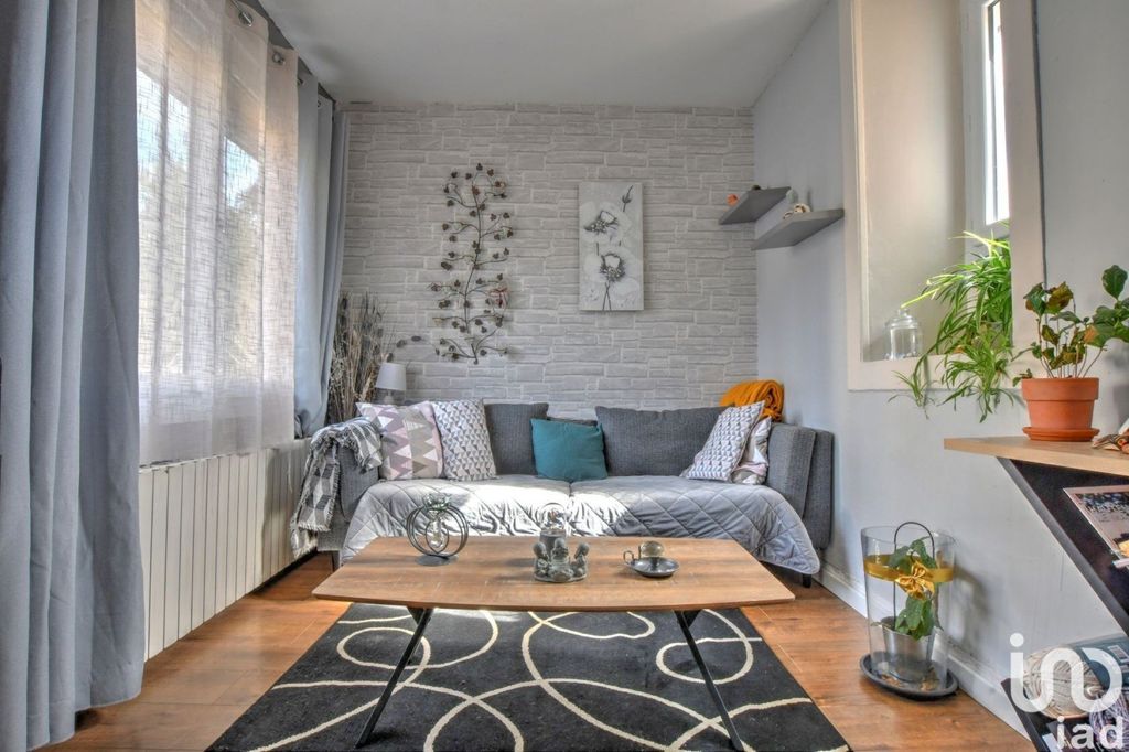 Achat maison à vendre 2 chambres 93 m² - Saint-Priest-Taurion