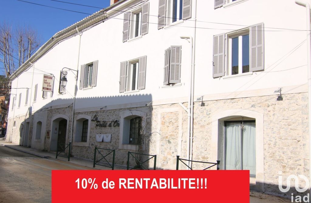 Achat maison à vendre 8 chambres 430 m² - Méounes-lès-Montrieux