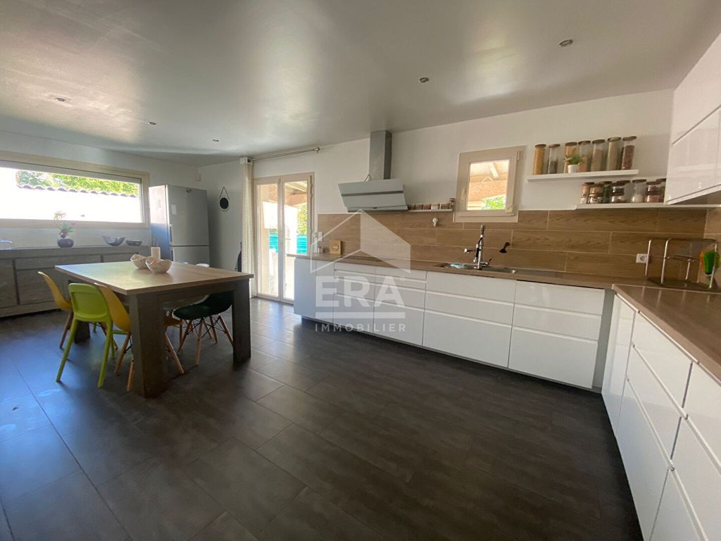 Achat maison à vendre 4 chambres 173 m² - Irigny