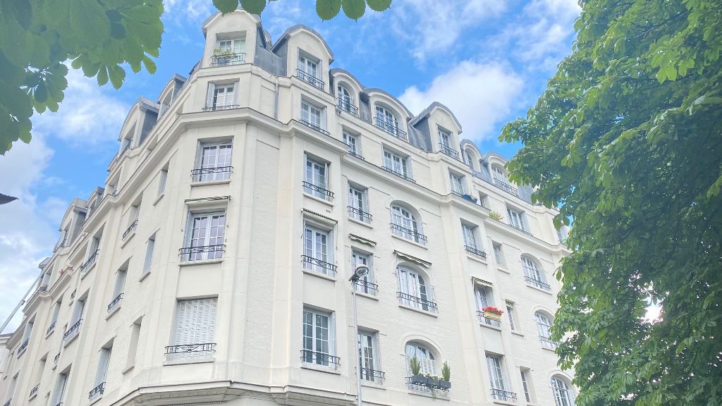 Achat appartement à vendre 3 pièces 55 m² - Courbevoie