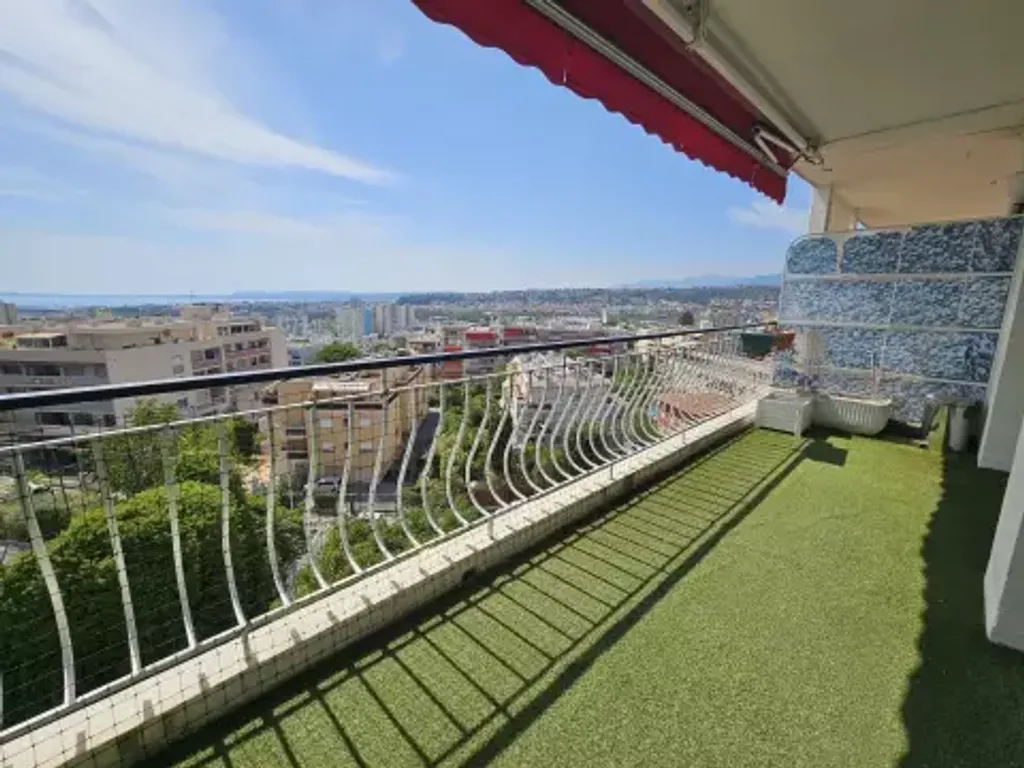 Achat appartement à vendre 4 pièces 81 m² - Nice