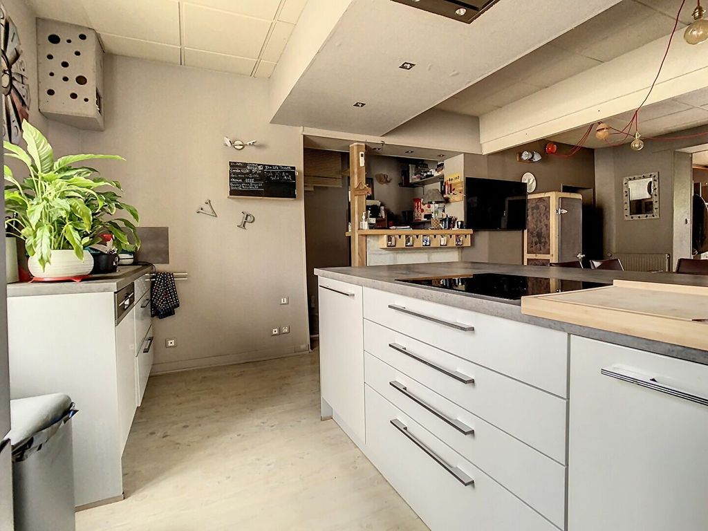 Achat maison à vendre 4 chambres 170 m² - Bourg-lès-Valence