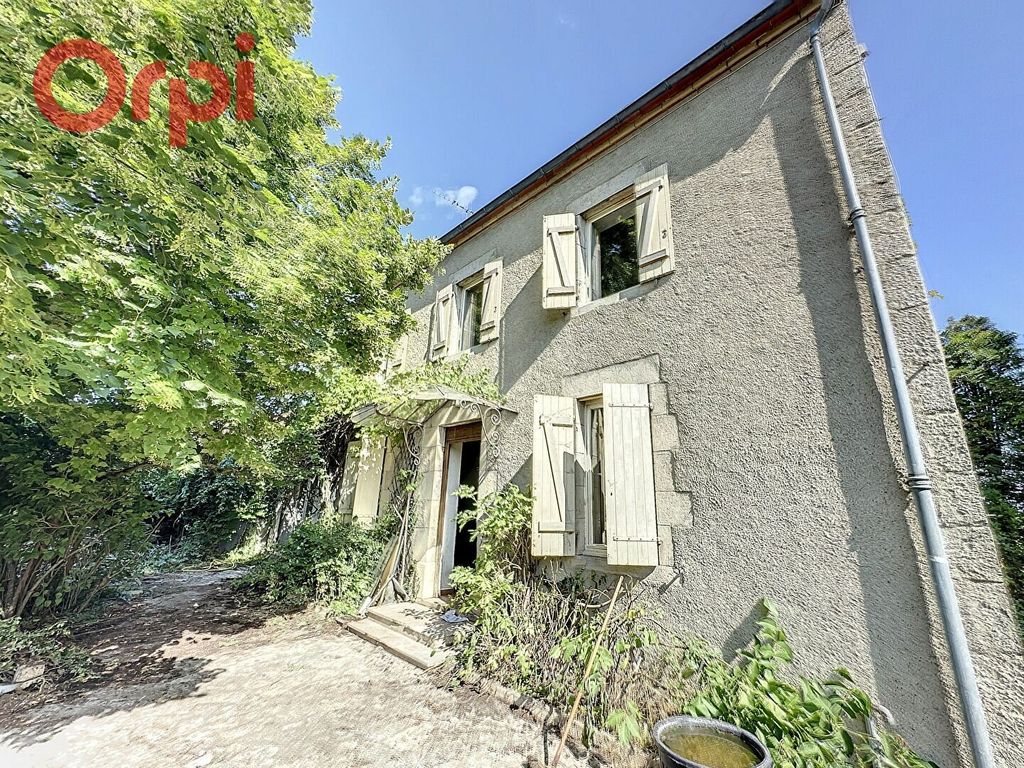 Achat maison à vendre 5 chambres 140 m² - Saint-Priest-d'Andelot