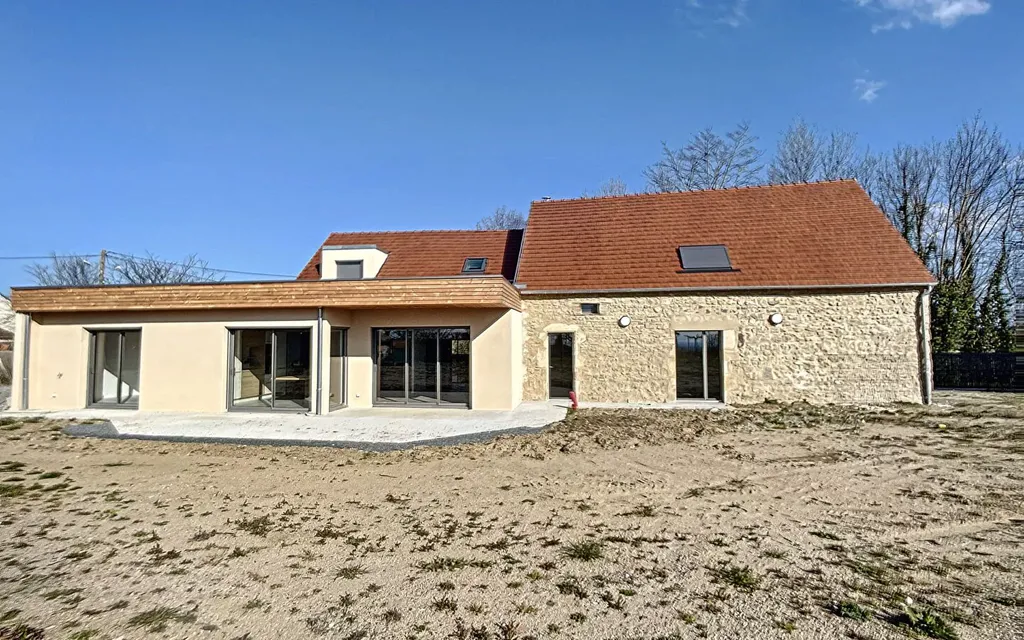 Achat maison à vendre 5 chambres 264 m² - Creuzier-le-Vieux