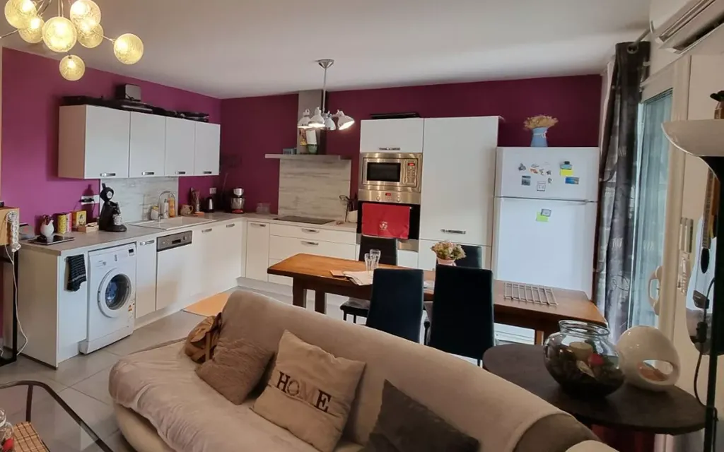 Achat maison à vendre 3 chambres 83 m² - Montélimar