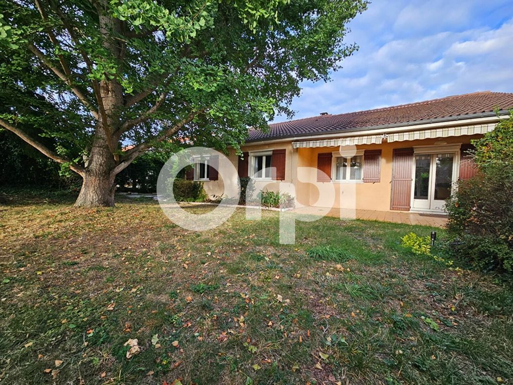 Achat maison à vendre 4 chambres 115 m² - Romagnat