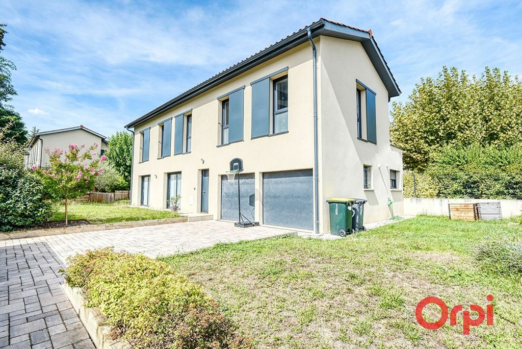 Achat maison à vendre 4 chambres 157 m² - Saint-Genis-Laval