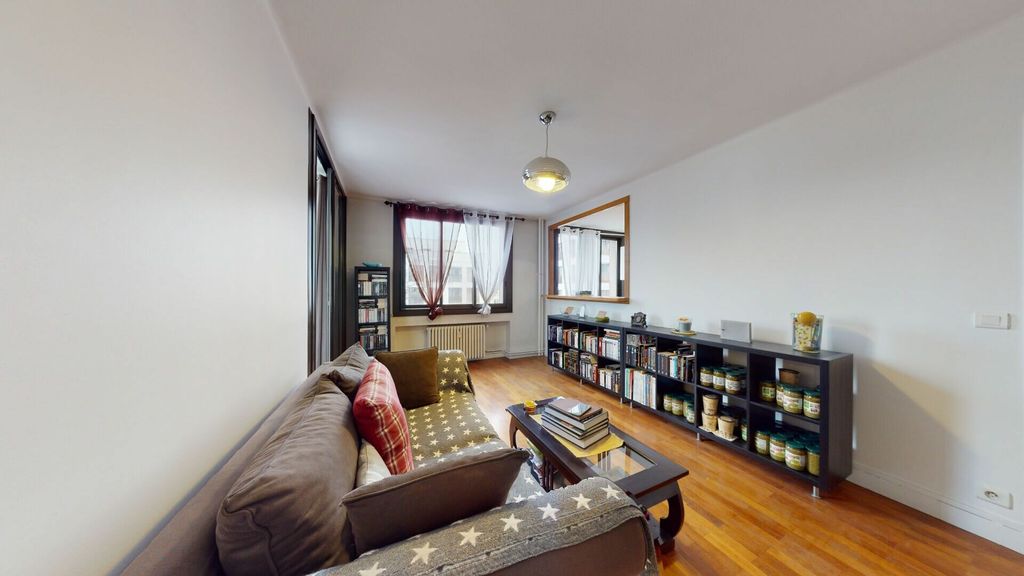 Achat appartement à vendre 2 pièces 67 m² - Lyon 4ème arrondissement