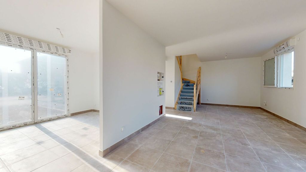Achat maison à vendre 3 chambres 93 m² - Saint-Jean-d'Ardières