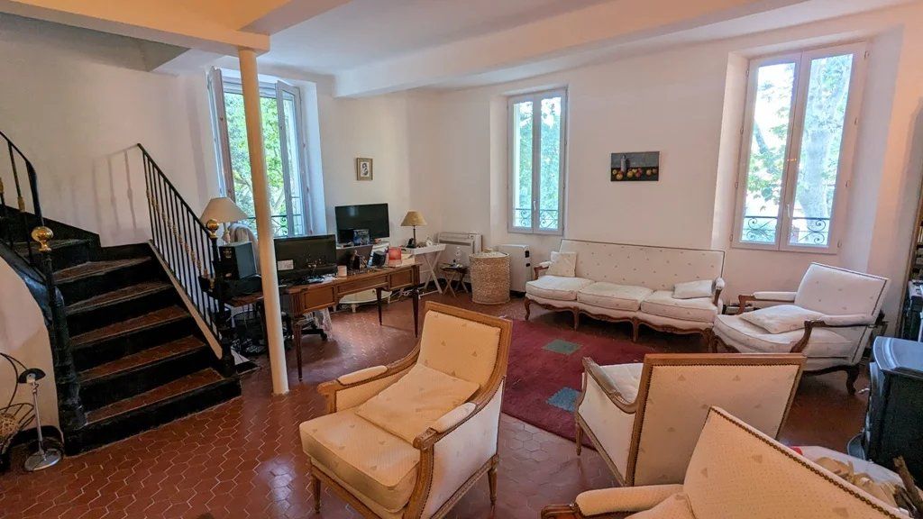 Achat maison à vendre 4 chambres 162 m² - Entrecasteaux