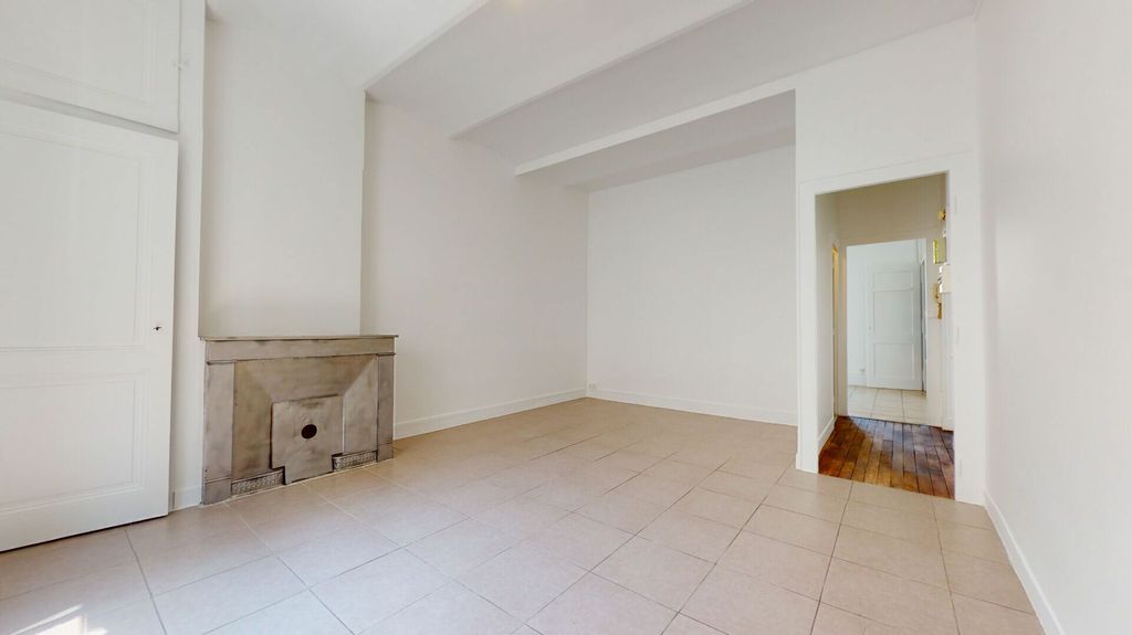 Achat appartement à vendre 2 pièces 51 m² - Lyon 7ème arrondissement