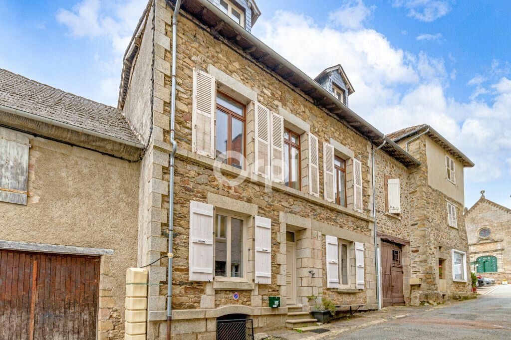 Achat maison à vendre 4 chambres 150 m² - Pierre-Buffière