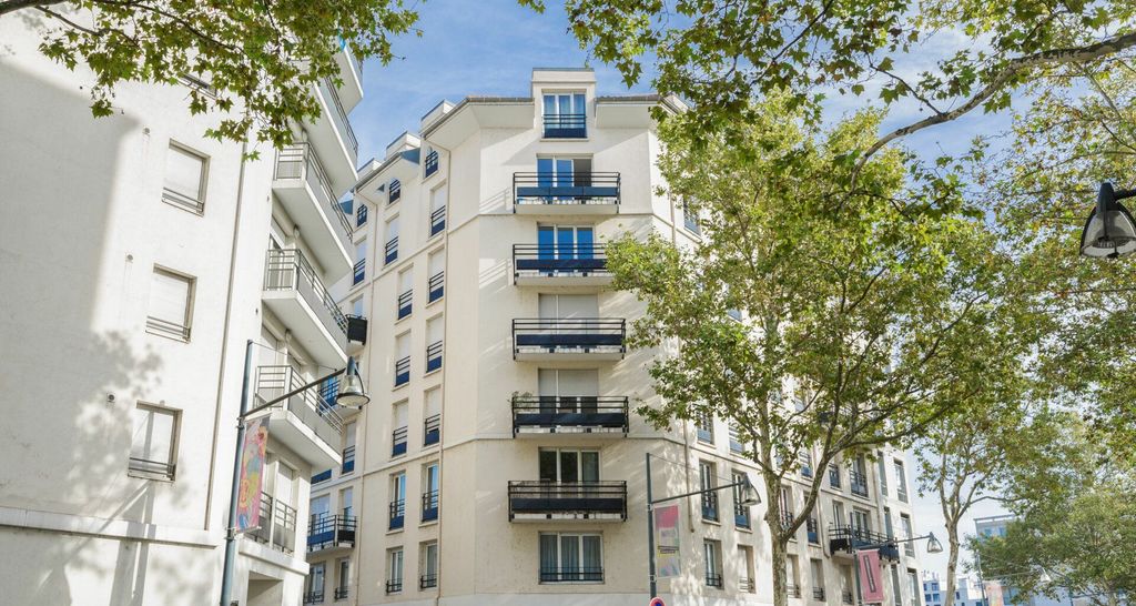 Achat appartement à vendre 4 pièces 74 m² - Villeurbanne