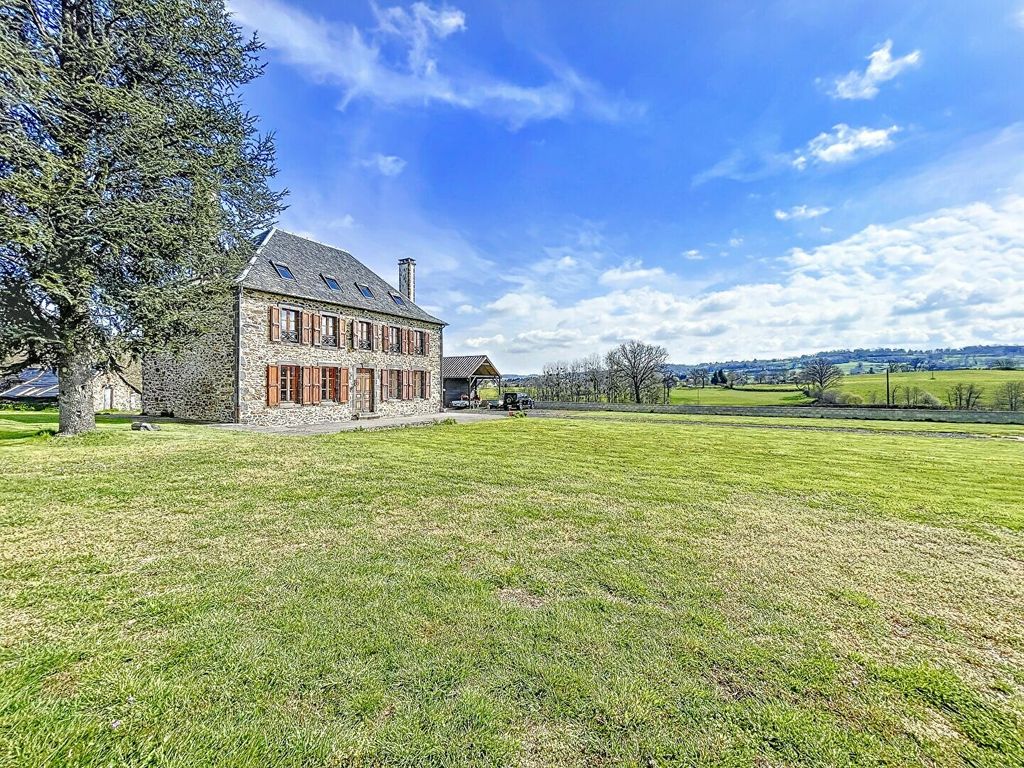 Achat maison à vendre 5 chambres 245 m² - Chalvignac