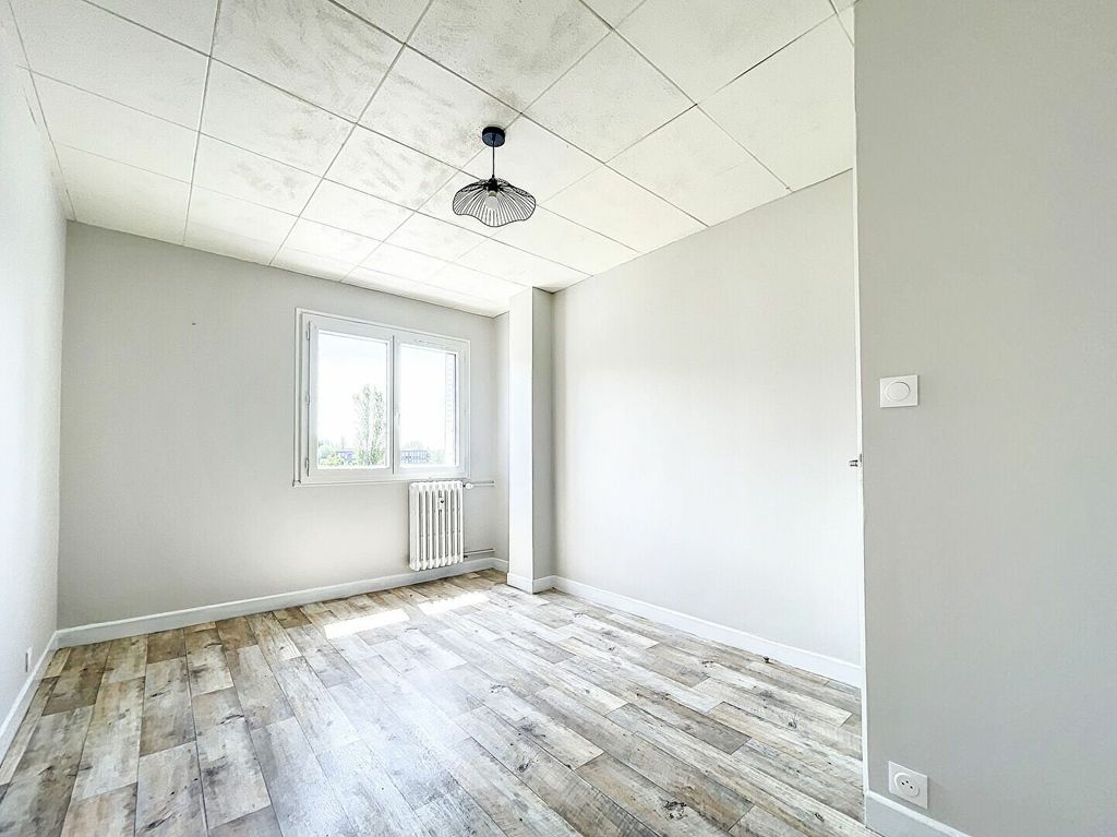 Achat studio à vendre 43 m² - Aurillac