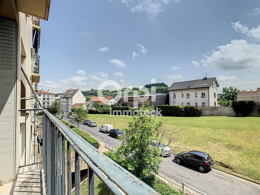 Achat appartement à vendre 2 pièces 72 m² - Aurillac