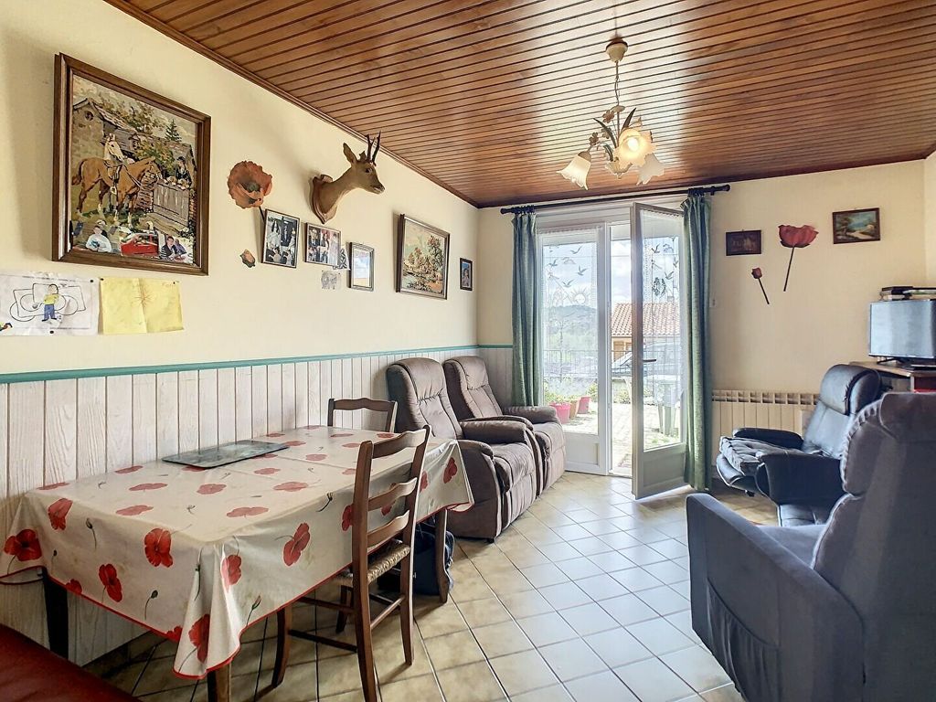 Achat maison à vendre 5 chambres 167 m² - Jussac