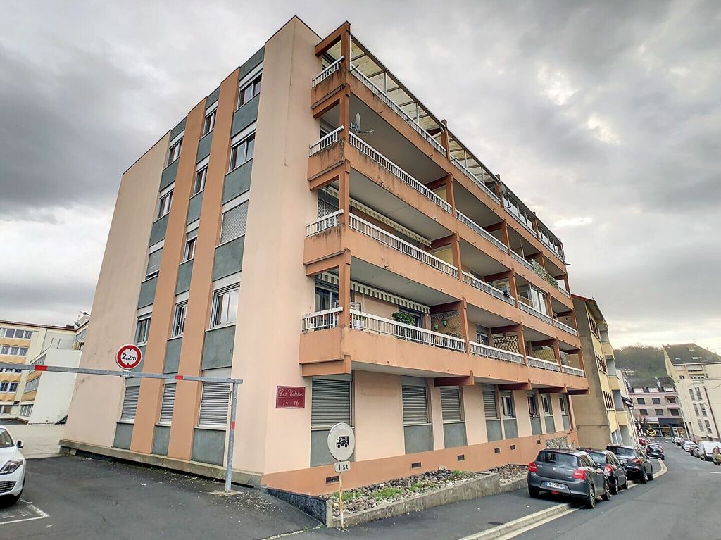 Achat appartement à vendre 2 pièces 87 m² - Aurillac