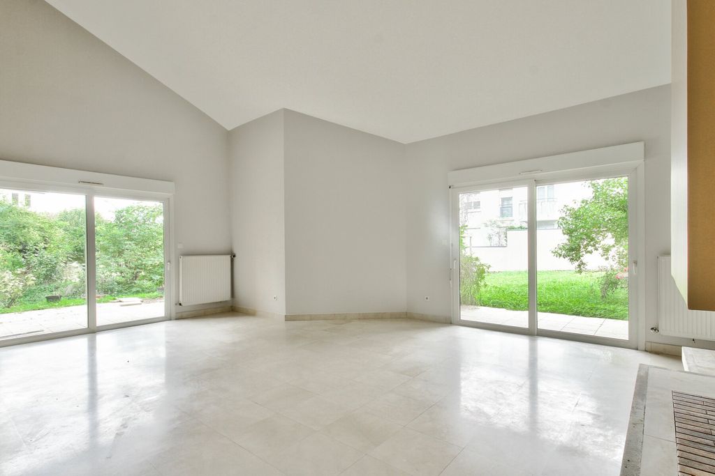 Achat maison à vendre 6 chambres 224 m² - Miribel