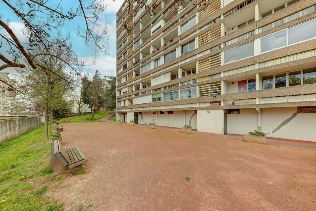 Achat appartement à vendre 4 pièces 82 m² - Caluire-et-Cuire