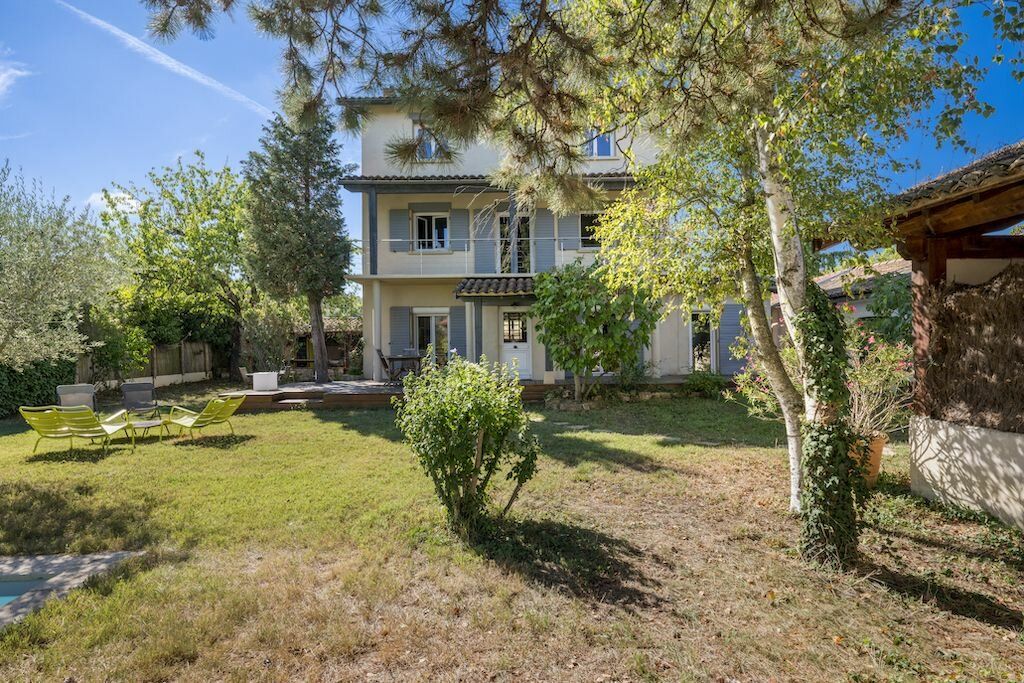Achat maison à vendre 6 chambres 232 m² - Saint-Germain-au-Mont-d'Or