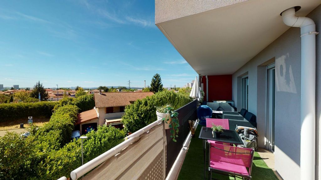 Achat appartement à vendre 3 pièces 60 m² - Vaulx-en-Velin