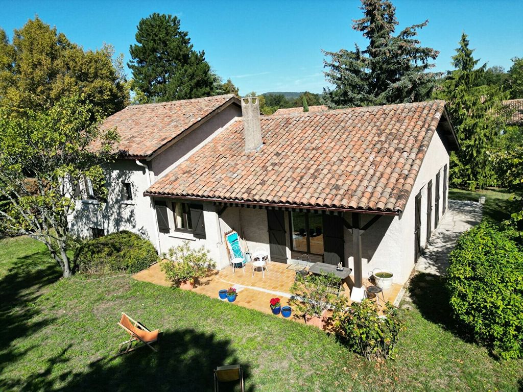 Achat maison à vendre 4 chambres 127 m² - Écully