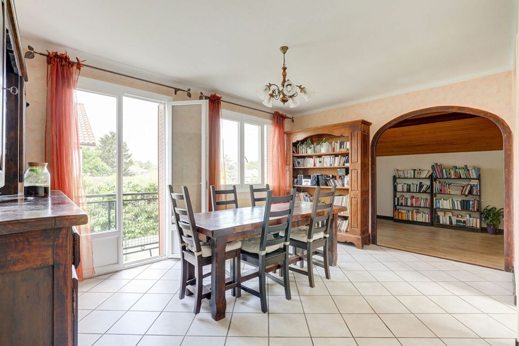 Achat appartement à vendre 4 pièces 82 m² - Vénissieux