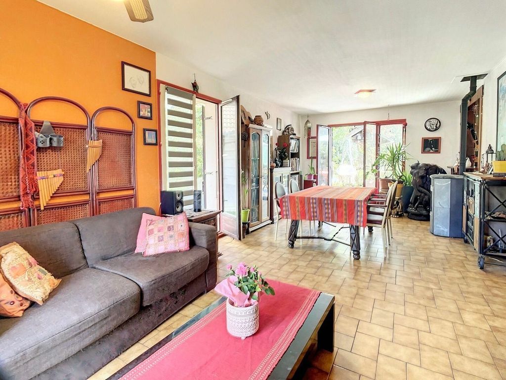 Achat maison à vendre 2 chambres 77 m² - Saint-Julien-en-Genevois
