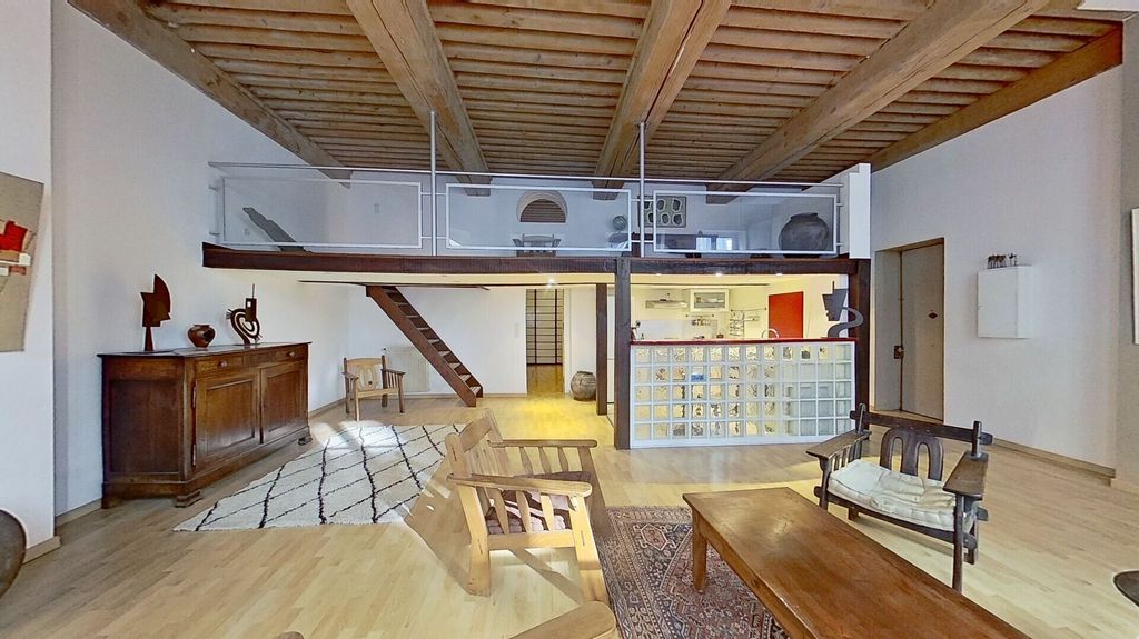 Achat appartement à vendre 2 pièces 99 m² - Lyon 1er arrondissement