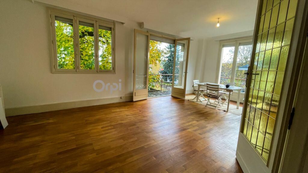 Achat maison à vendre 4 chambres 165 m² - Saint-Junien