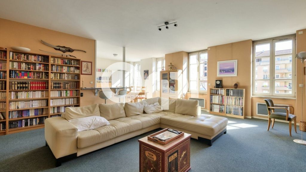 Achat appartement à vendre 3 pièces 107 m² - Lyon 7ème arrondissement