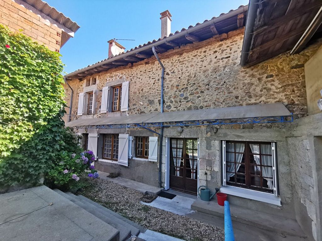 Achat maison à vendre 4 chambres 170 m² - Massignac