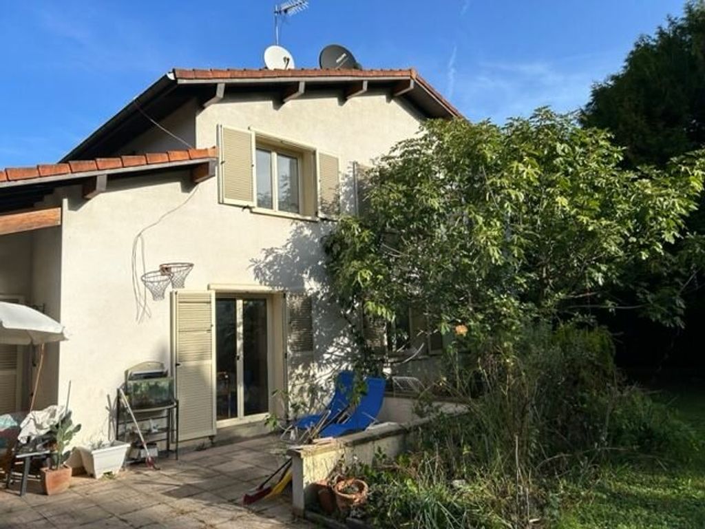 Achat maison à vendre 5 chambres 160 m² - Saint-Genis-Pouilly