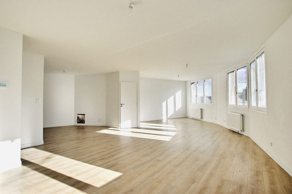 Achat appartement à vendre 4 pièces 110 m² - Clermont-Ferrand