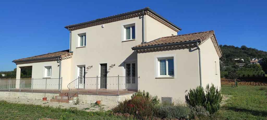 Achat maison à vendre 4 chambres 130 m² - Vallon-Pont-d'Arc