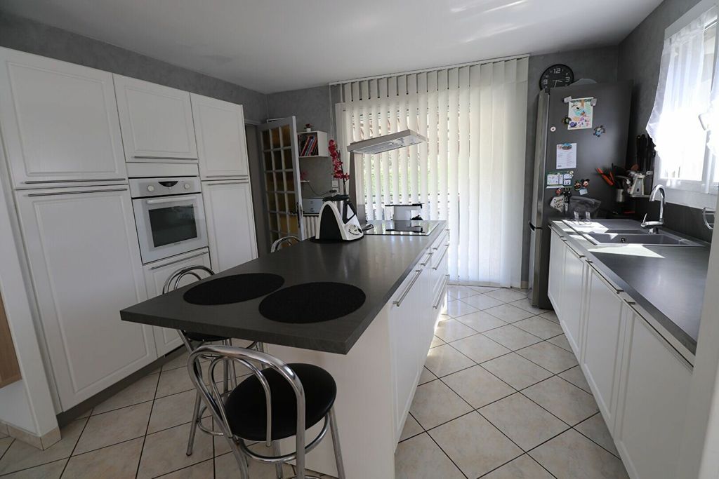 Achat maison à vendre 5 chambres 147 m² - Chozeau