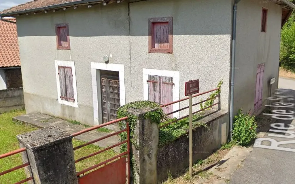 Achat maison à vendre 1 chambre 53 m² - Saillat-sur-Vienne