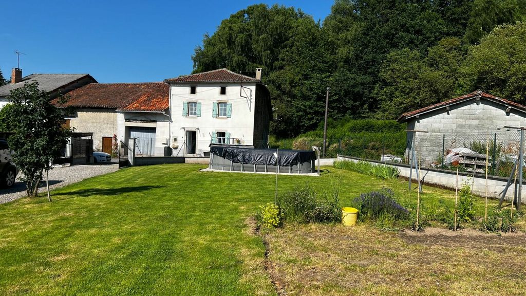 Achat maison à vendre 4 chambres 148 m² - Cussac