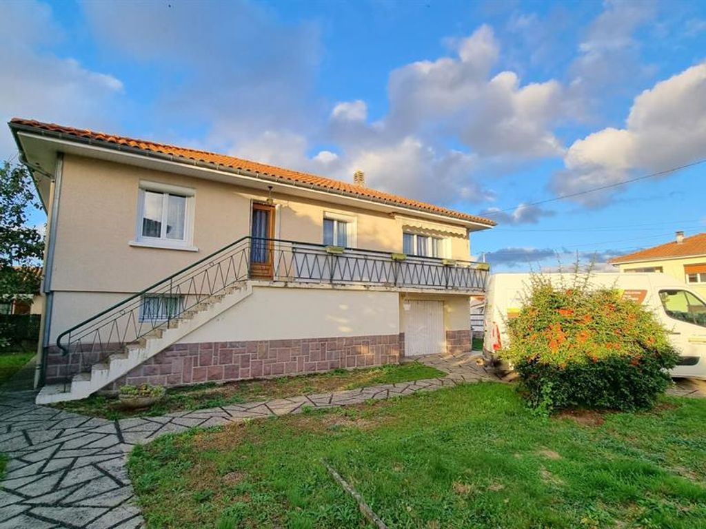 Achat maison à vendre 3 chambres 85 m² - Séméac