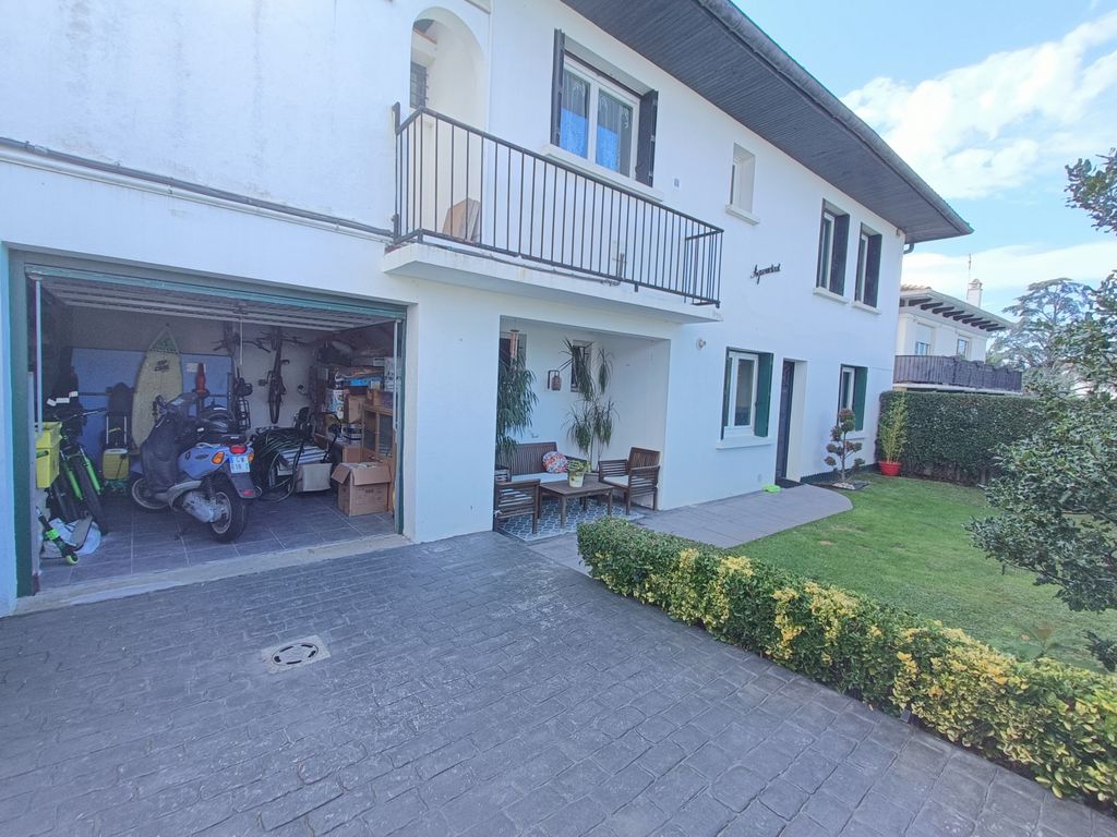 Achat appartement à vendre 5 pièces 88 m² - Hendaye