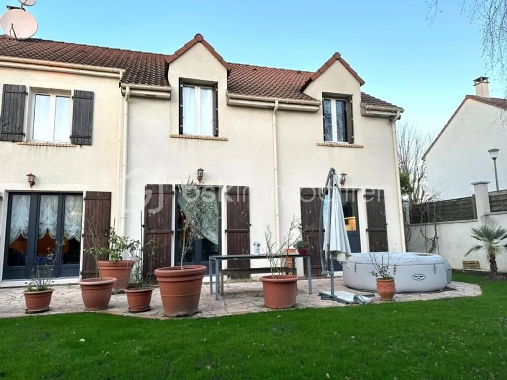 Achat maison à vendre 5 chambres 149 m² - Montmagny