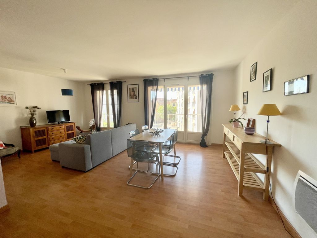 Achat appartement à vendre 3 pièces 70 m² - Bandol