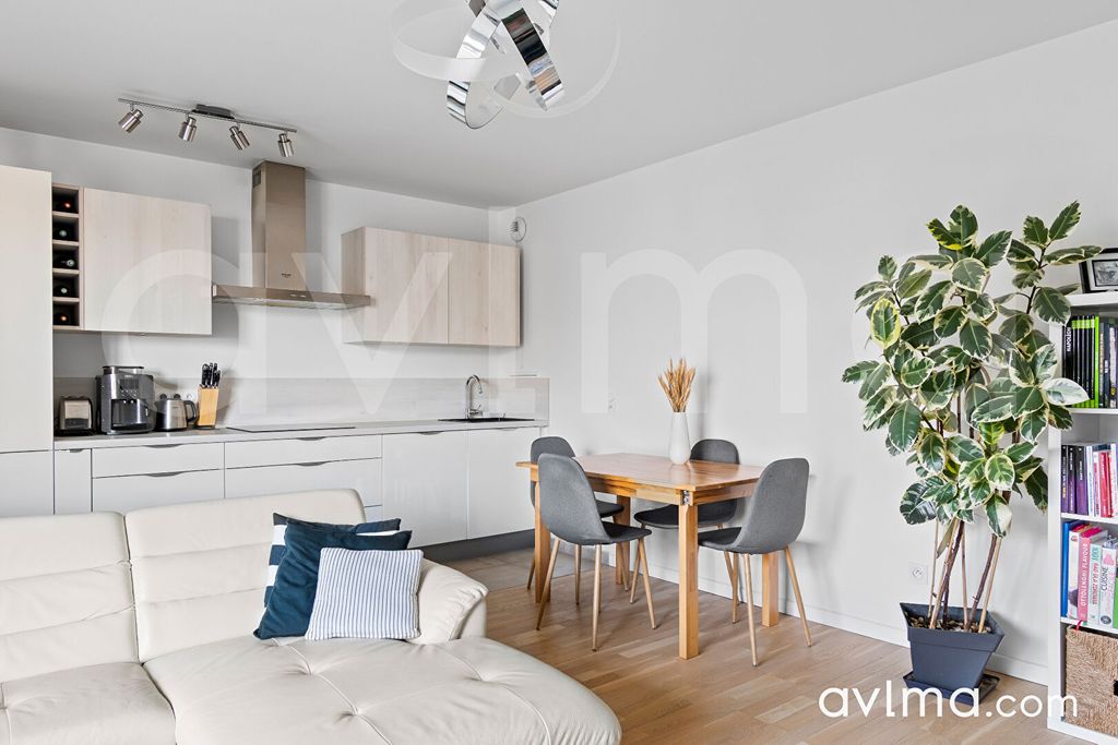 Achat appartement à vendre 3 pièces 64 m² - Saint-Germain-en-Laye