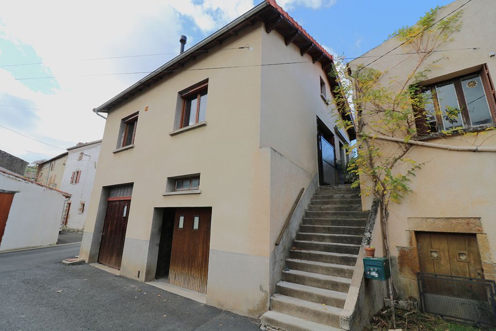 Achat maison à vendre 3 chambres 102 m² - Sauvagnat-Sainte-Marthe