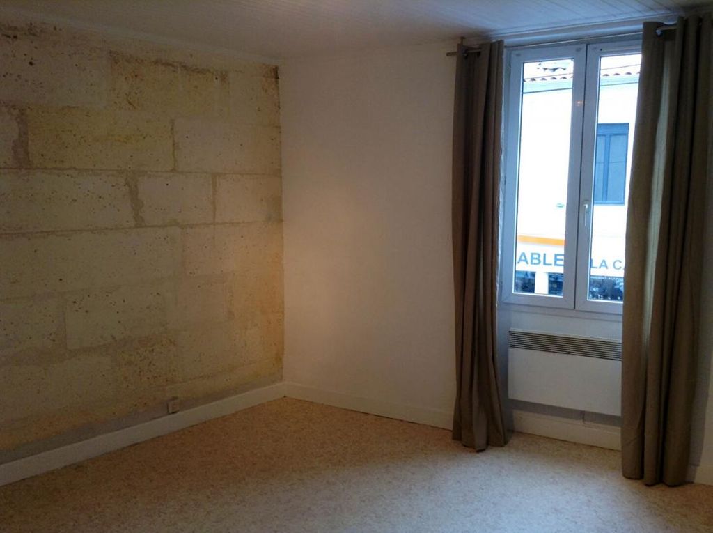 Achat appartement à vendre 5 pièces 99 m² - Ruelle-sur-Touvre